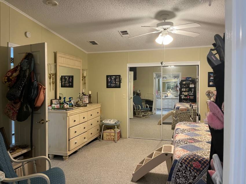 1284 Las Brisas Lane a Winter Haven, FL Mobile or Manufactured Home for Sale